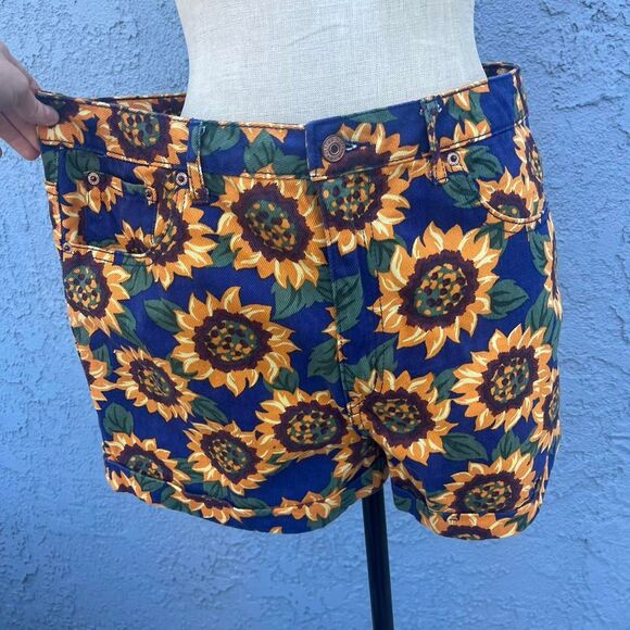 Sunflower Denim Shorts Size 31 Forever 21 90s boho Cottage - Picture 2 of 8